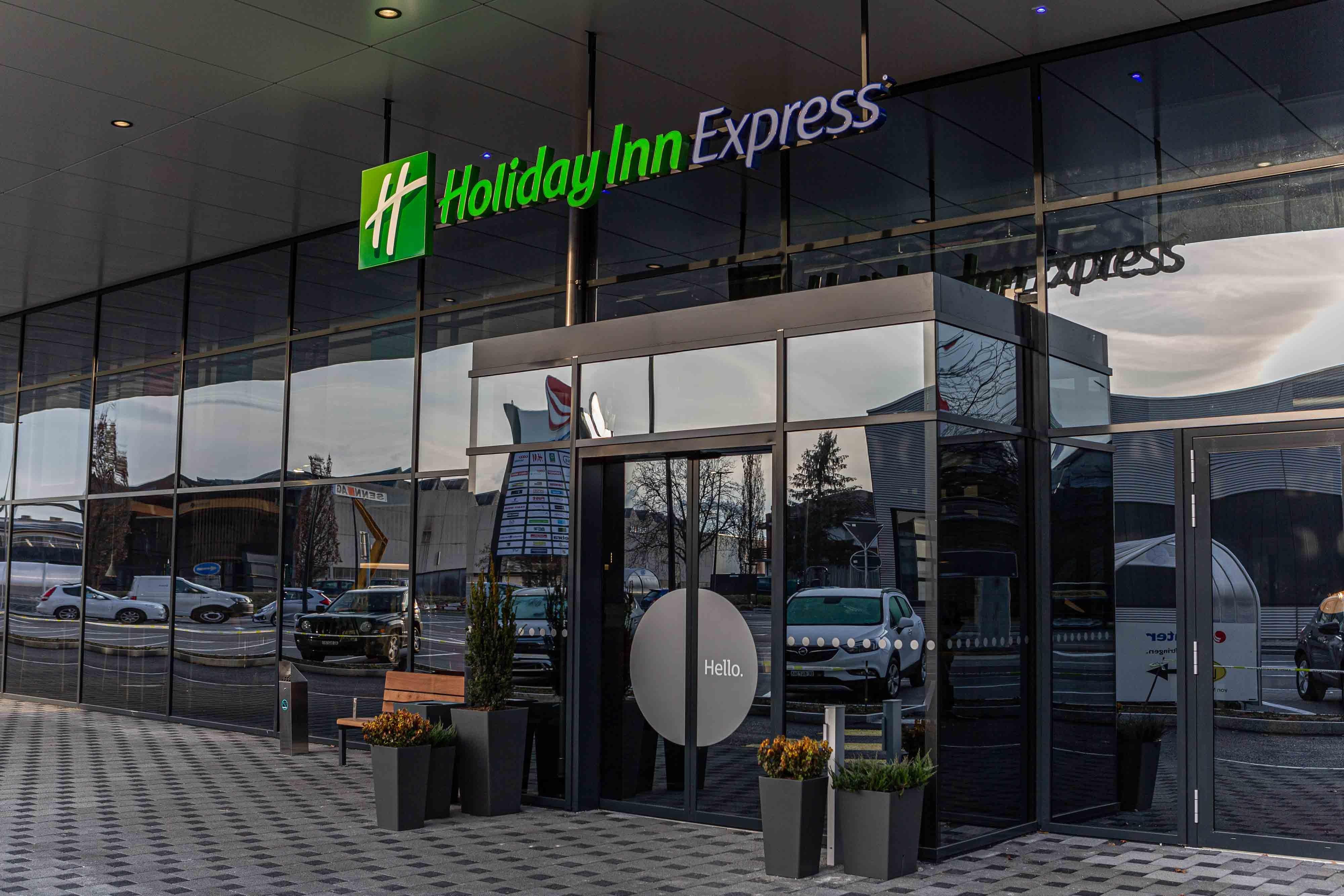 Holiday Inn Express - Aarburg - Oftringen, An Ihg Hotel Εξωτερικό φωτογραφία